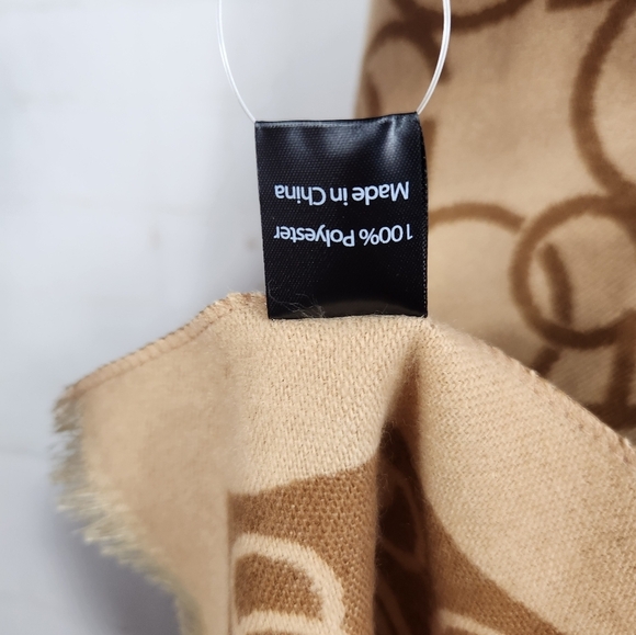 Bloomingdale's 50th Anniversary Preppy Chic Logo Scarf Limited Edition Camel OS - Picture 9 of 9